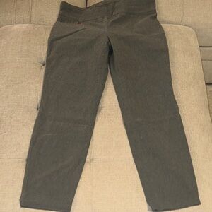 Alfani Women's Gray Capris